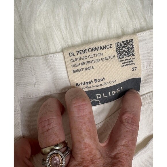 DL1961 NWT White Bridget Boot Instasculpt  Crop Jeans 27 $189 High Rise - Picture 6 of 6